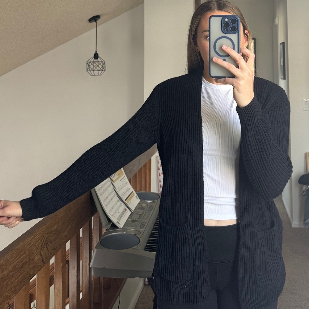 Madewell Cardigan with Pockets - Black, Small